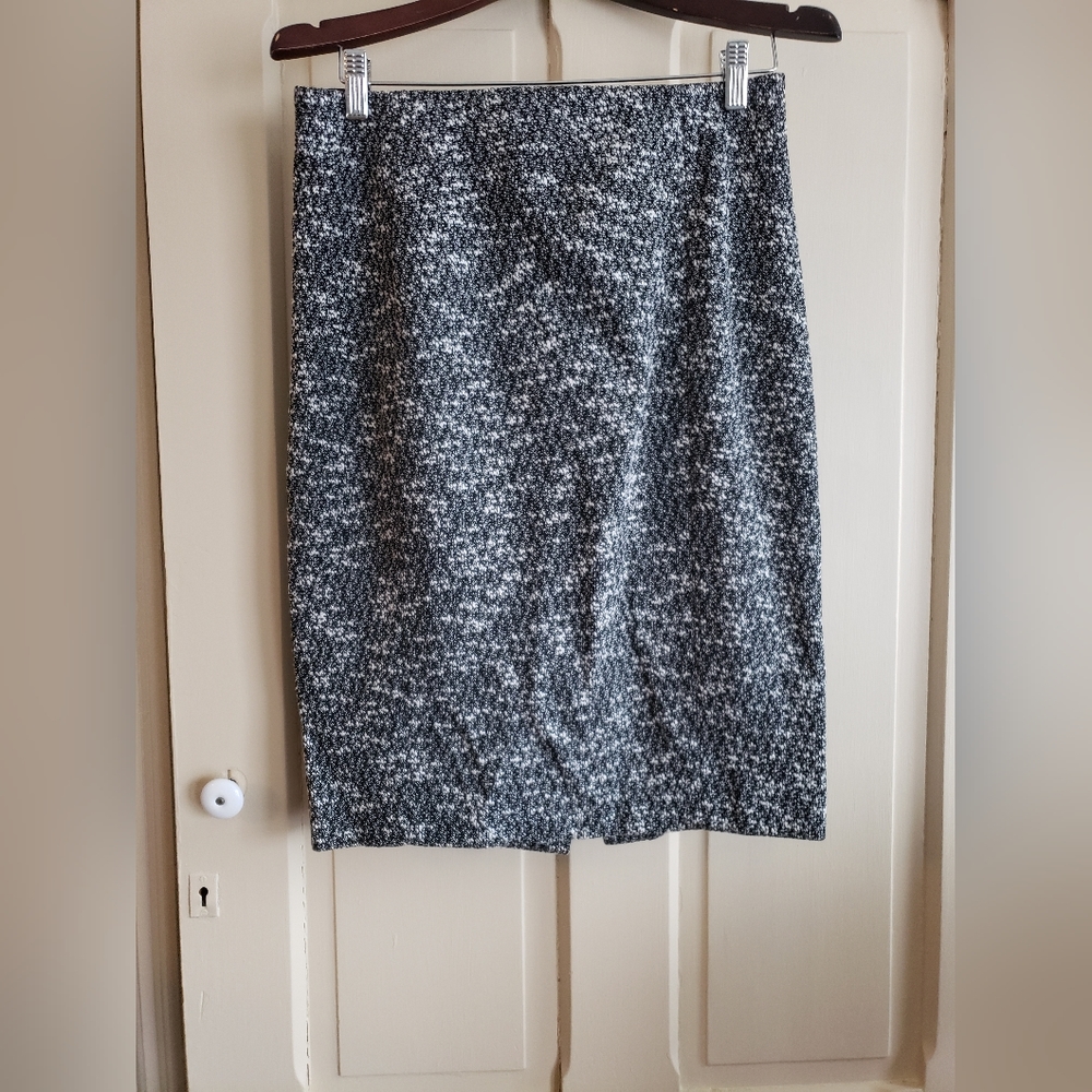 Ann Taylor pencil skirt, size 8